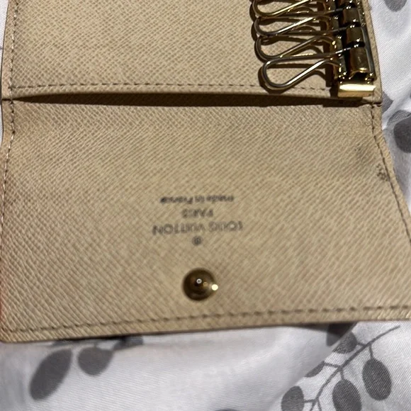 Louis Vuitton keyholder